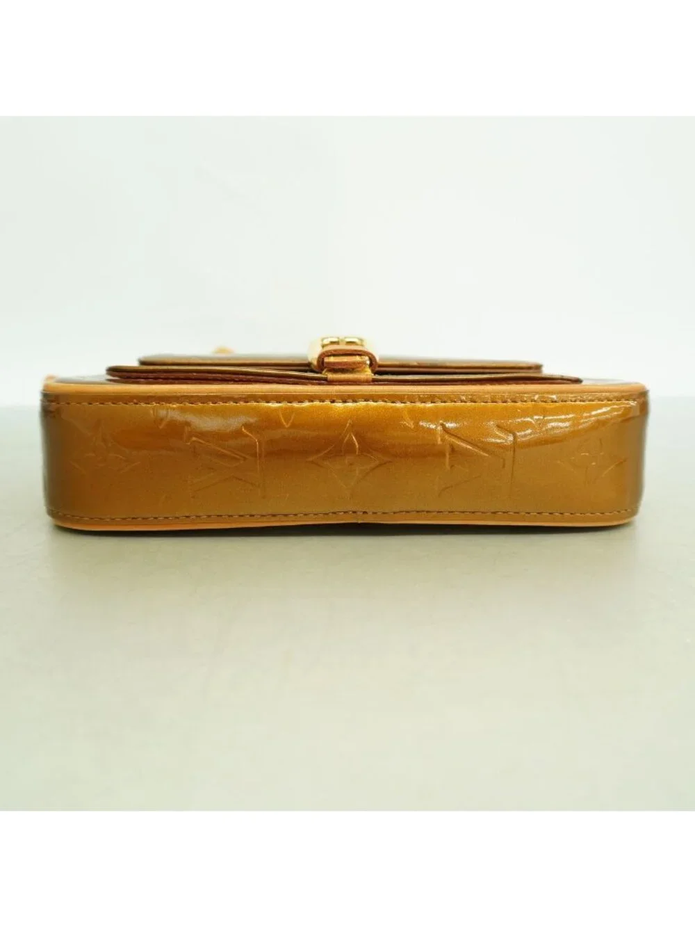 Louis Vuitton Shoulder Bag Vernis Christie MM Blanc